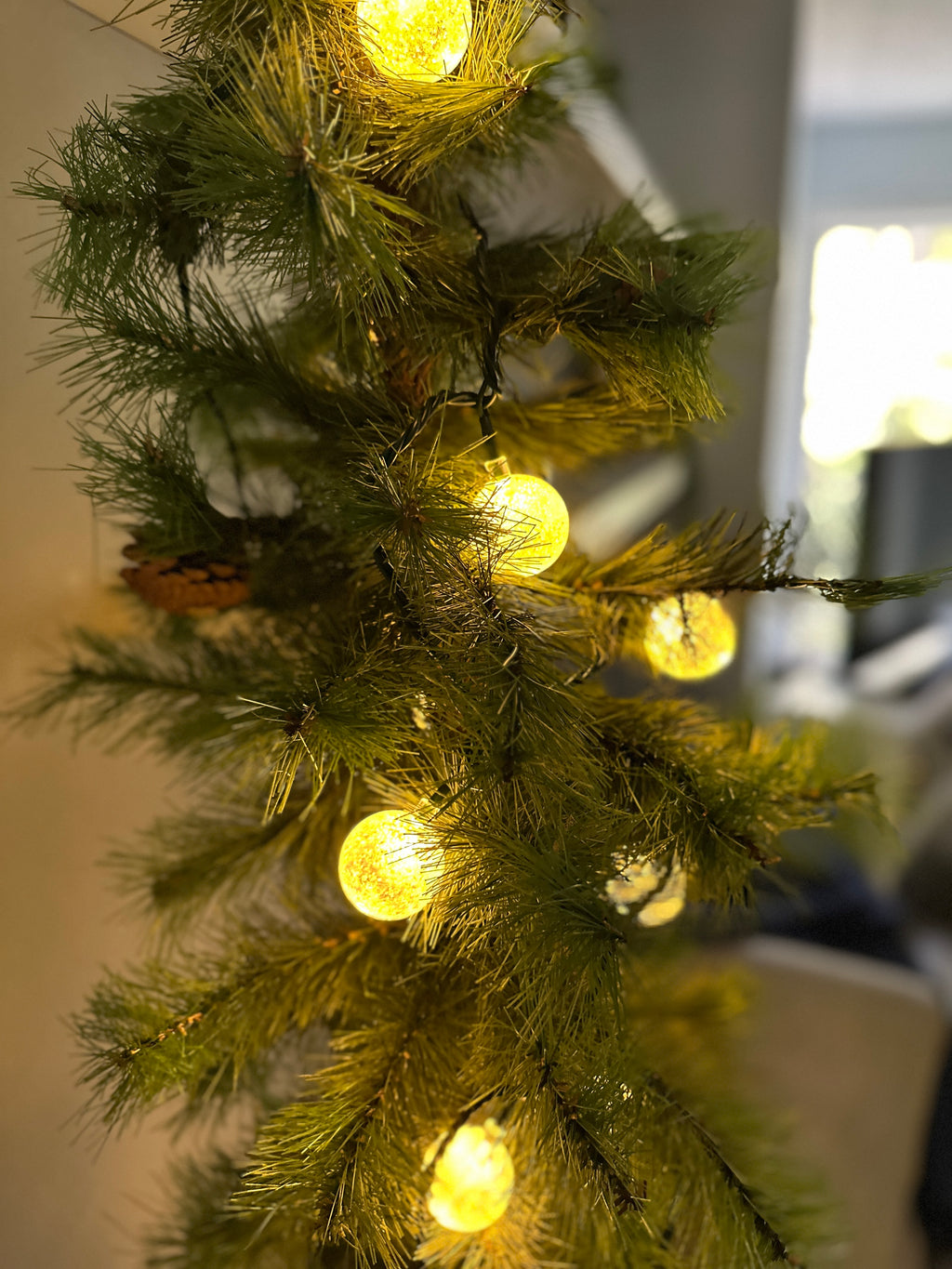 LED Bubble Ball String Lights