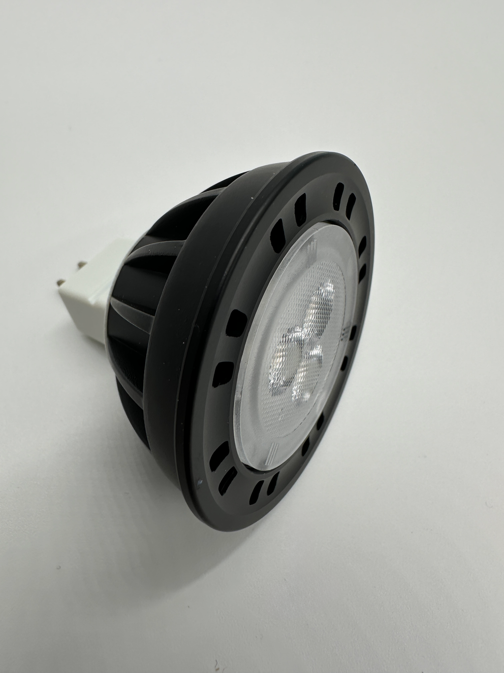 MR16 waterproof LED 3W/5W/7W bulb (30W Halogen Replacement)